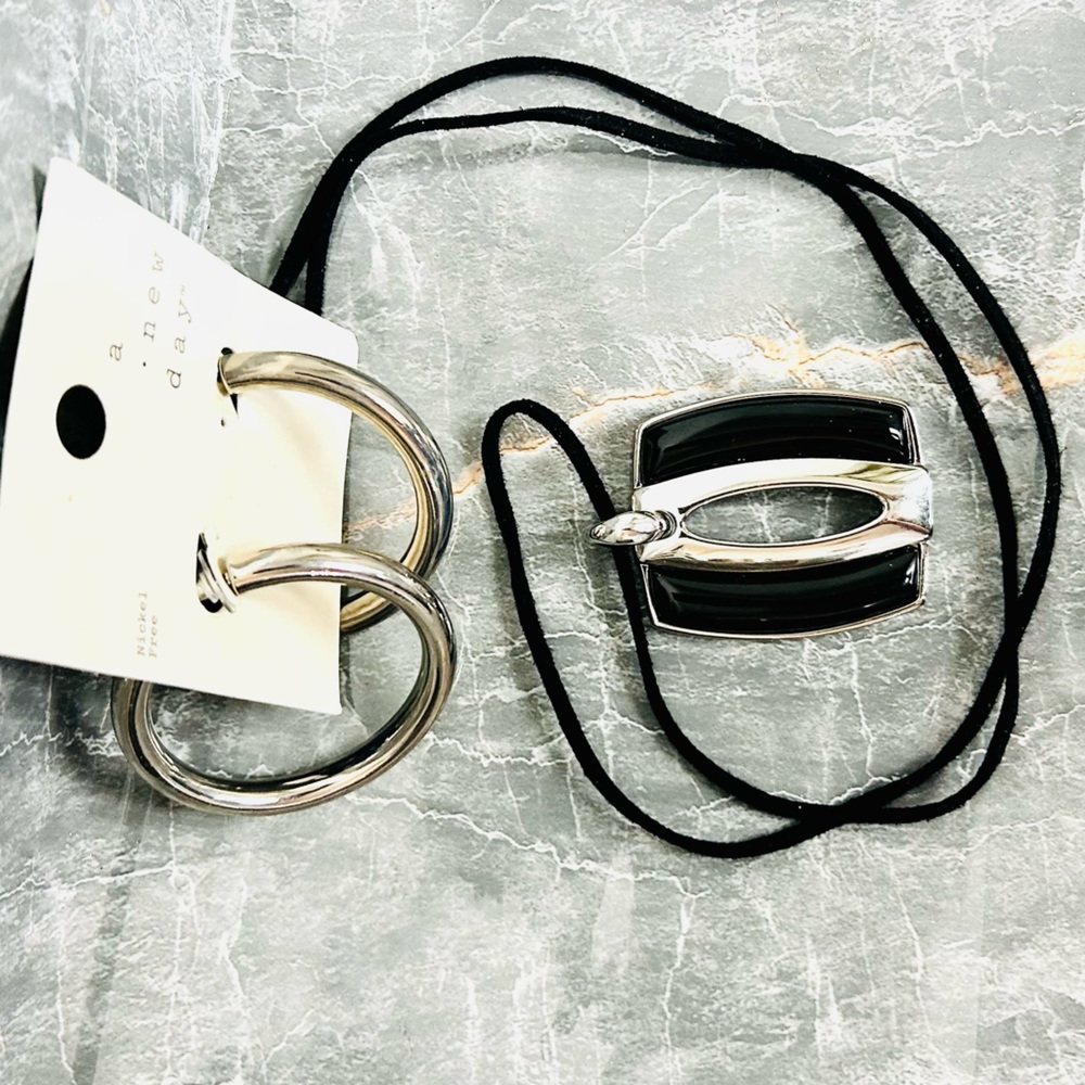 Lia Sophia Pendant necklace with New Day Silver Hoop Earrings! WHAT A DUO!!🌸 NWT - Picture 3 of 7